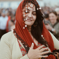 How can religious and spiritual leaders connect with their congregation on a human level? (STR) – Episode 32